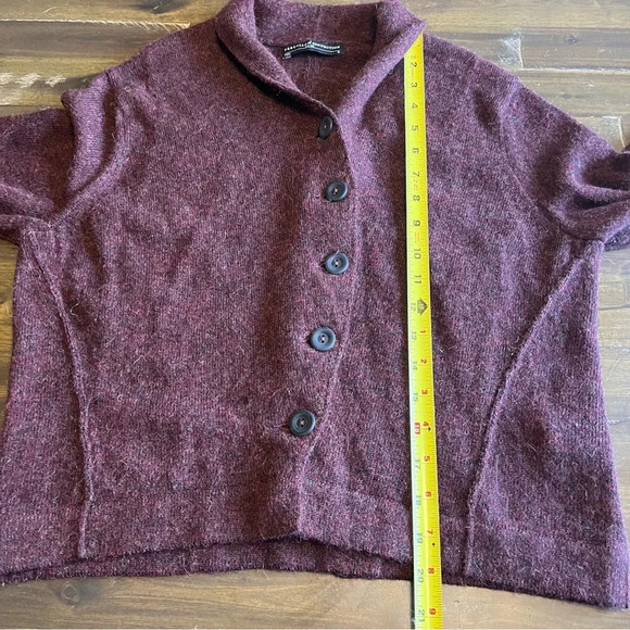 Peruvian Connection Sweater - Picture 9 of 9